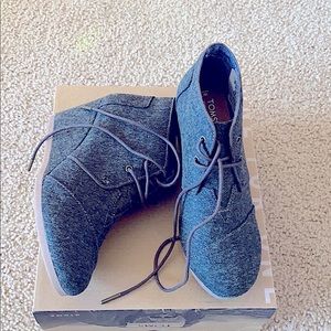 New Women’s Toms Wedge booties